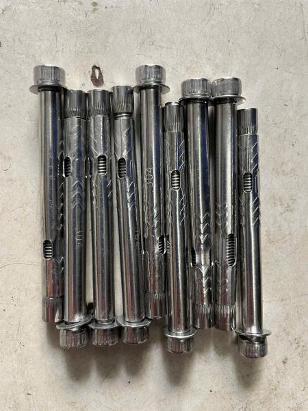 TẮC KÊ NỞ LỤC GIÁC INOX304