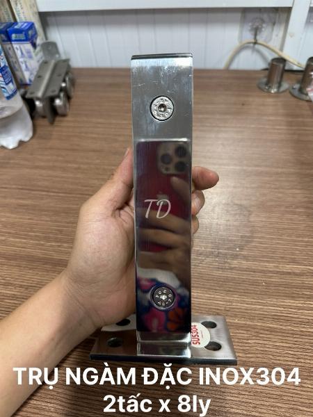 TRỤ NGÀM ĐẶC 2tấc x 8ly INOX304