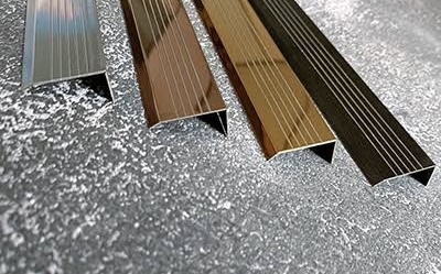 NẸP GÂN CHỐNG TRƯỢT CẦU THANG INOX304, MÀU TRẮNG BÓNG